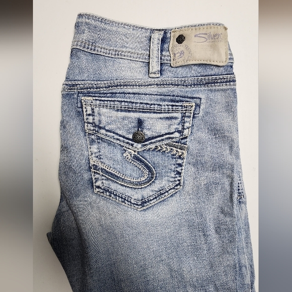 CAPRI, Silver Jeans Co, SUKI jeans size 30x22.5 - Picture 2 of 8